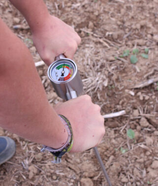 15-239 Insertion compactomètre terre